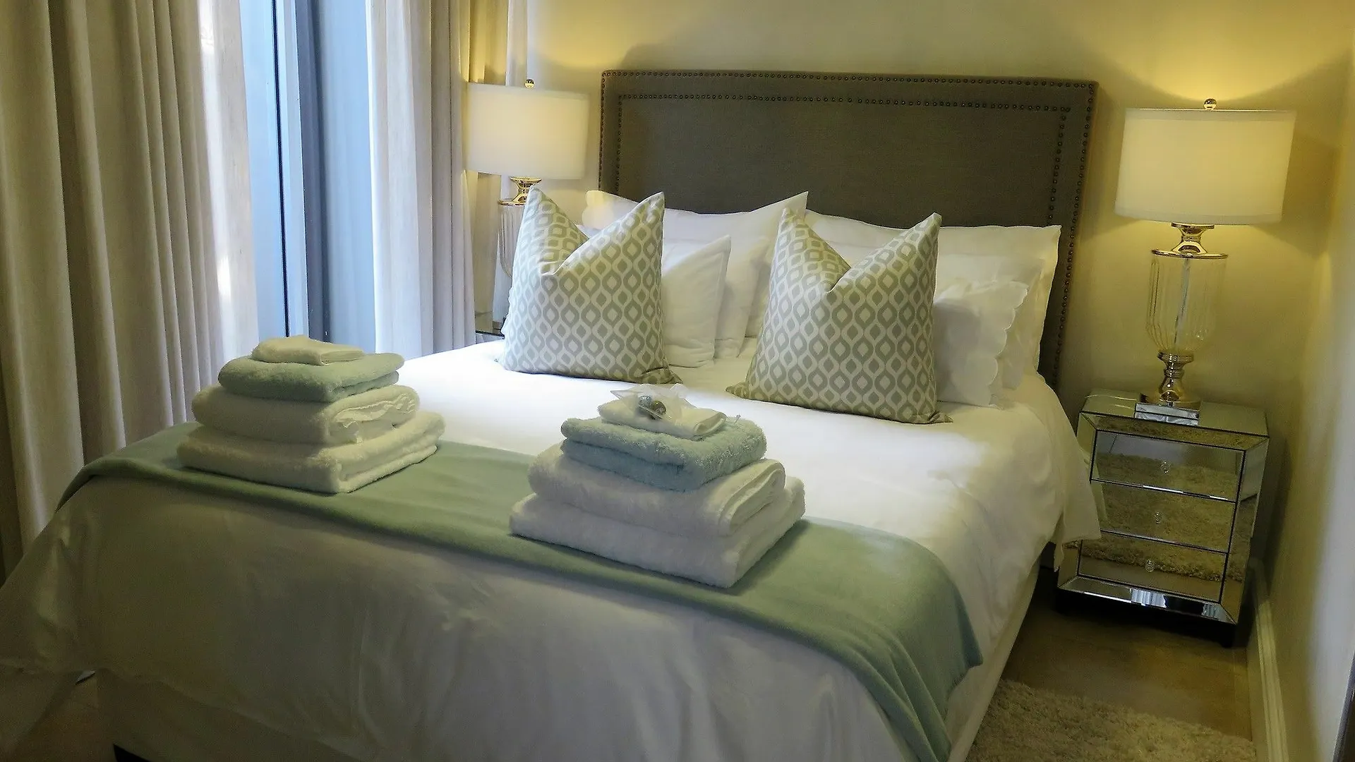 Island Way Villa Port Elizabeth Guest house